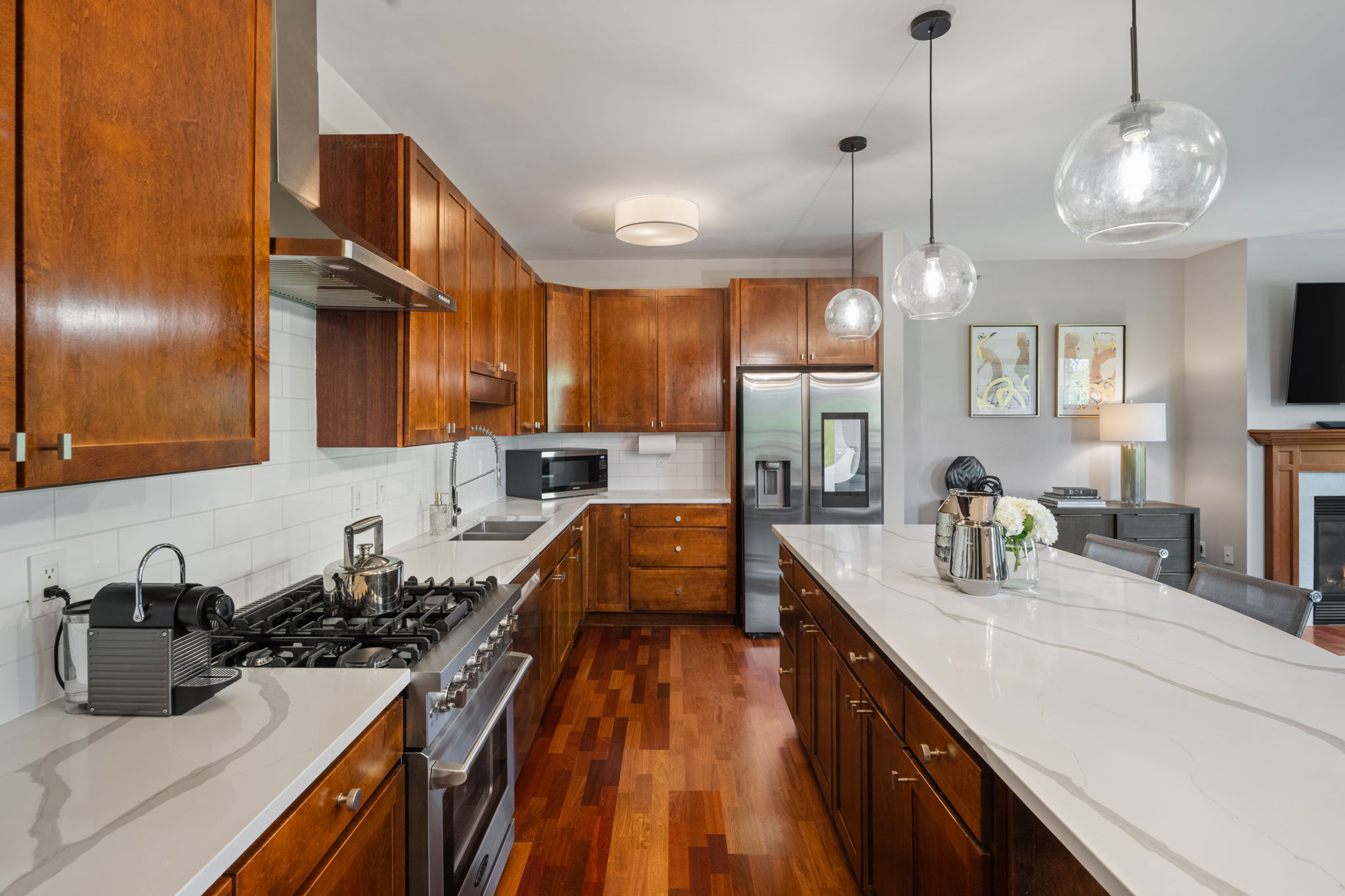 317 Groveland Ave #402, Minneapolis