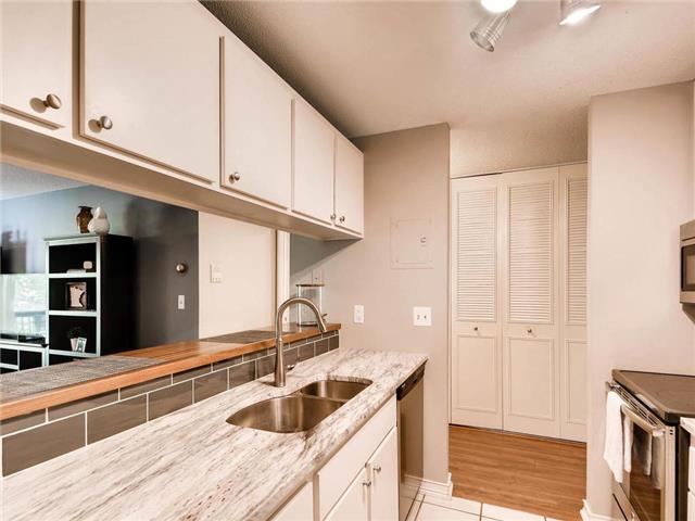 2800 HAMLINE AVE N #211, Roseville